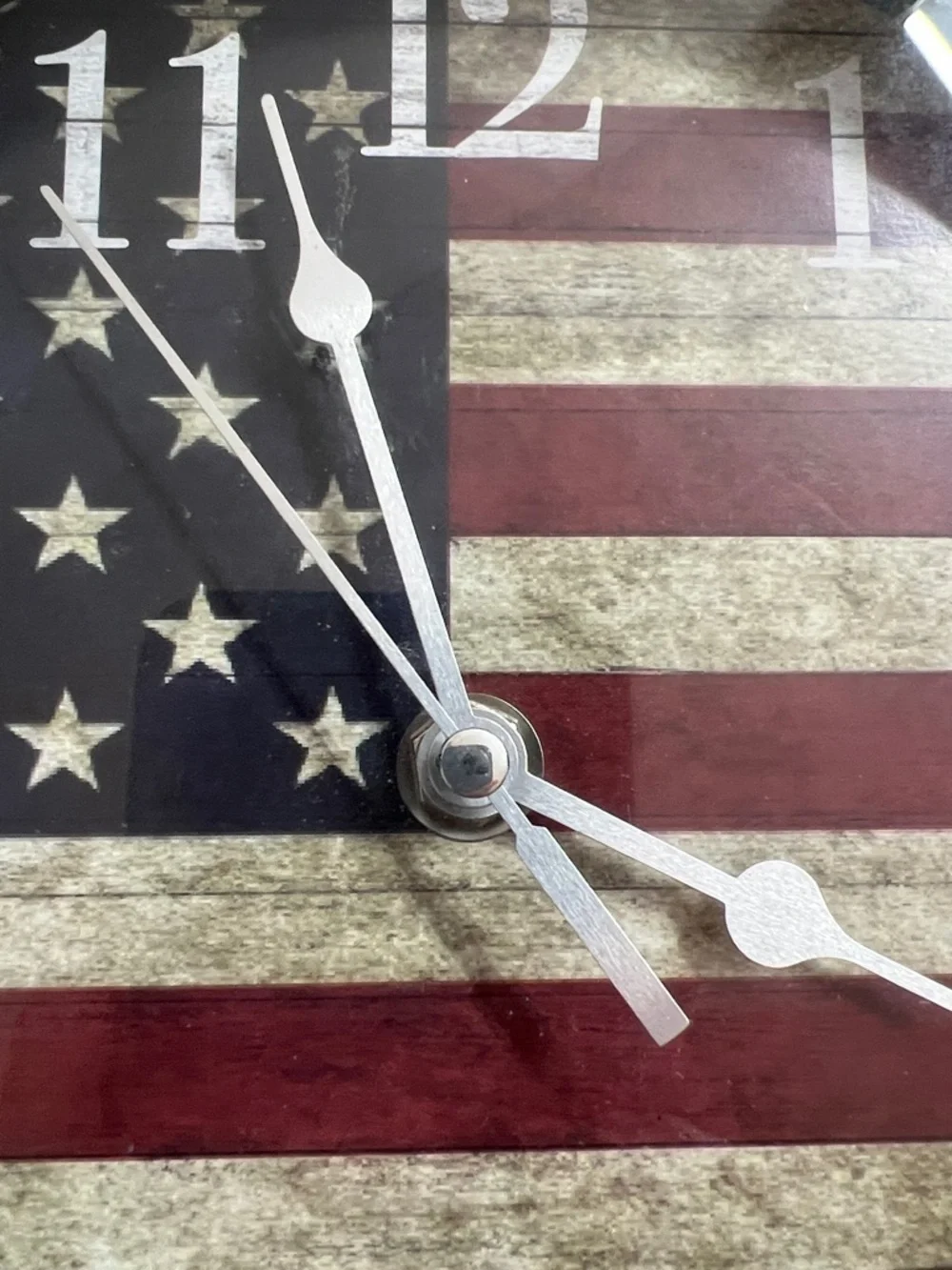 🌞 Patriotic Black Framed American Flag Wall Clock